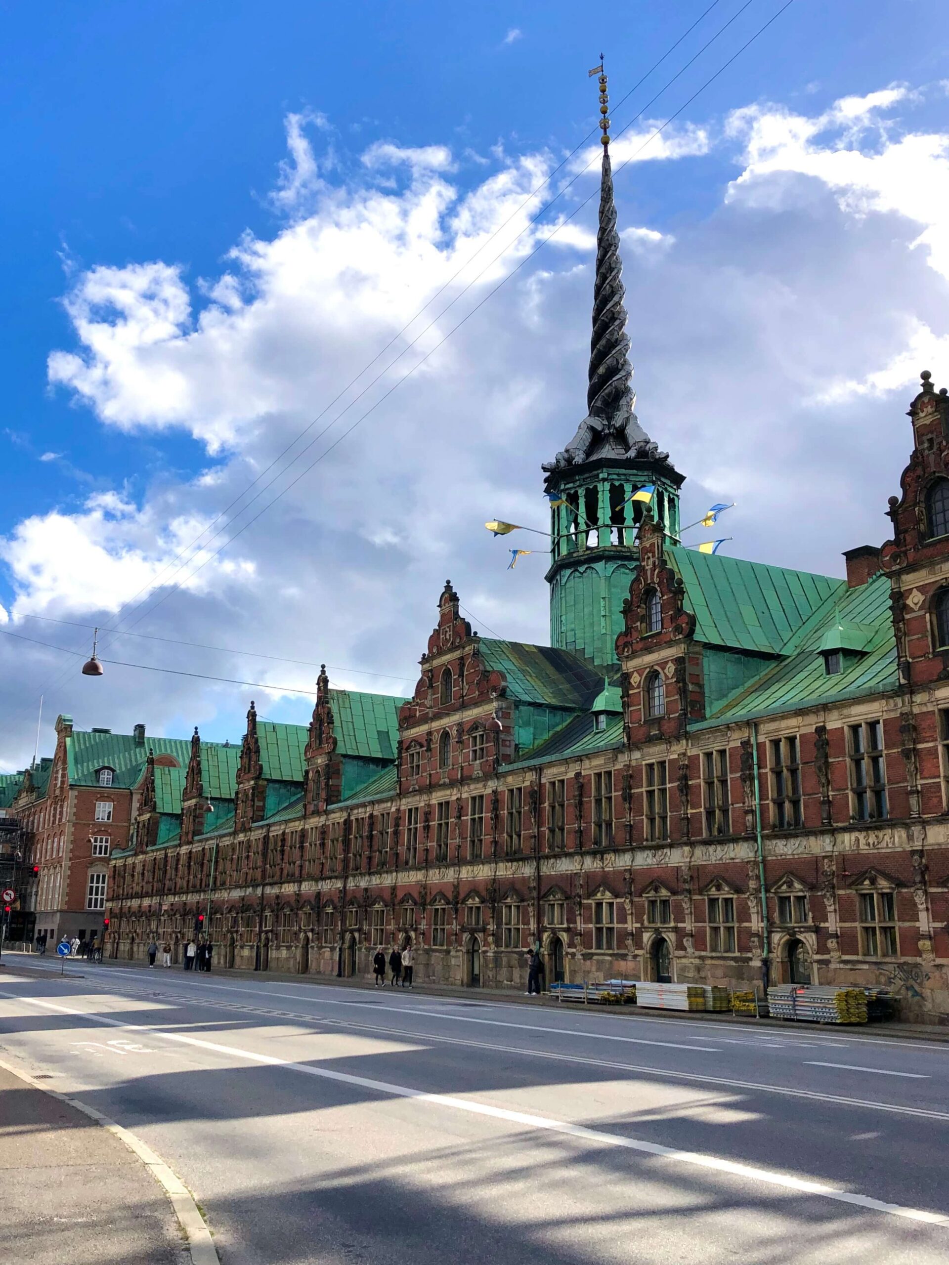 devant la bourse de copenhague