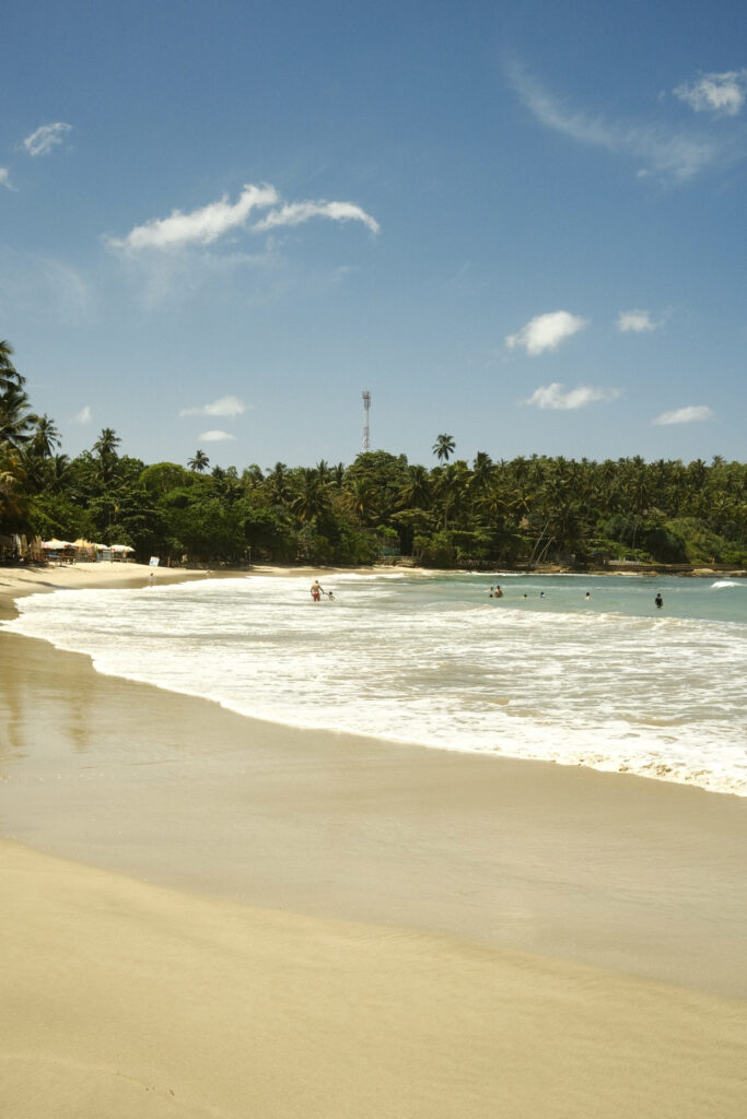 tangalle hiriketiya surfeurs
