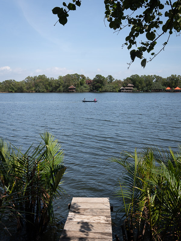 Kampot Riverfront bateau pêche