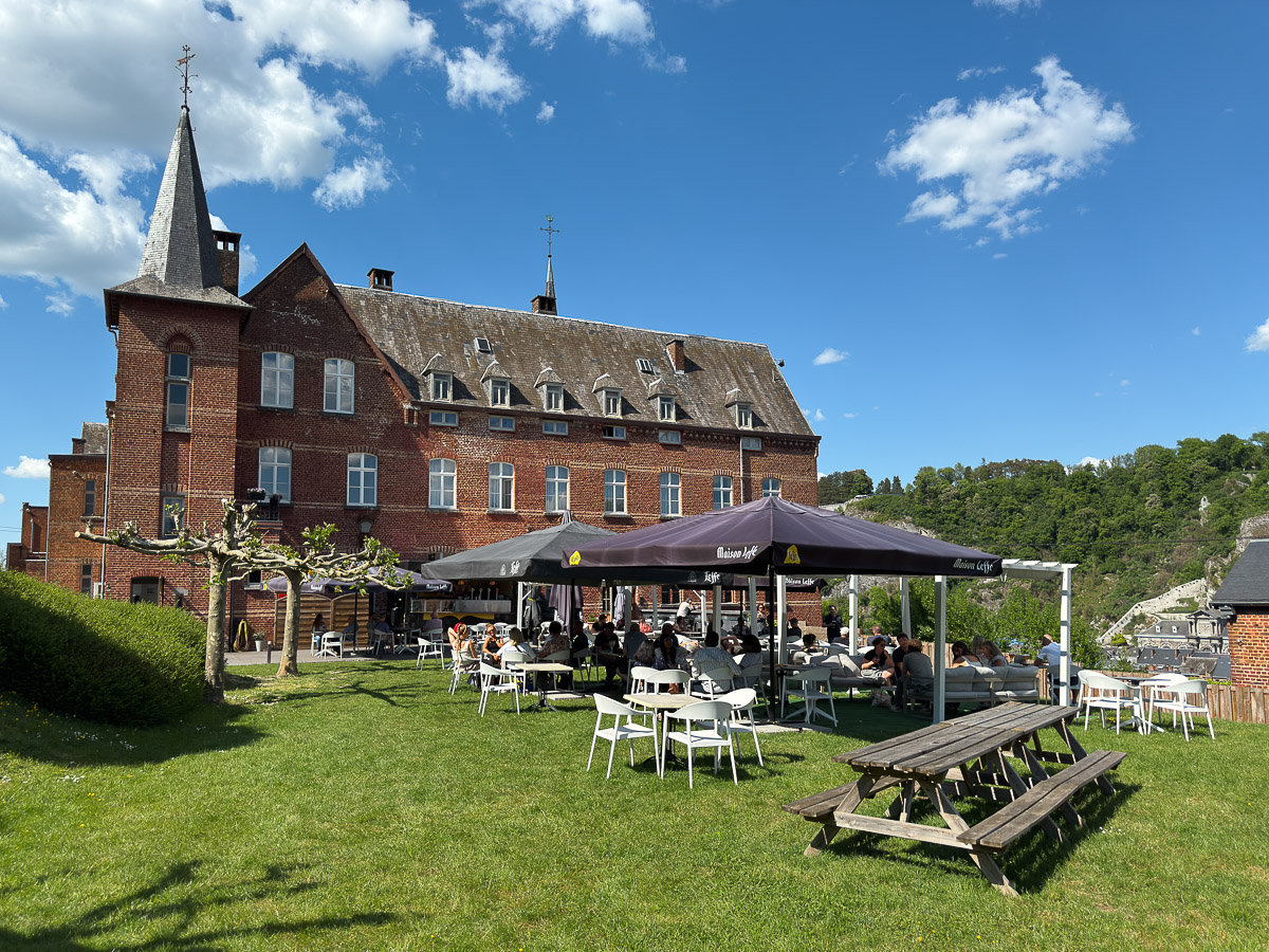 Maison Leffe Dinant extérieur