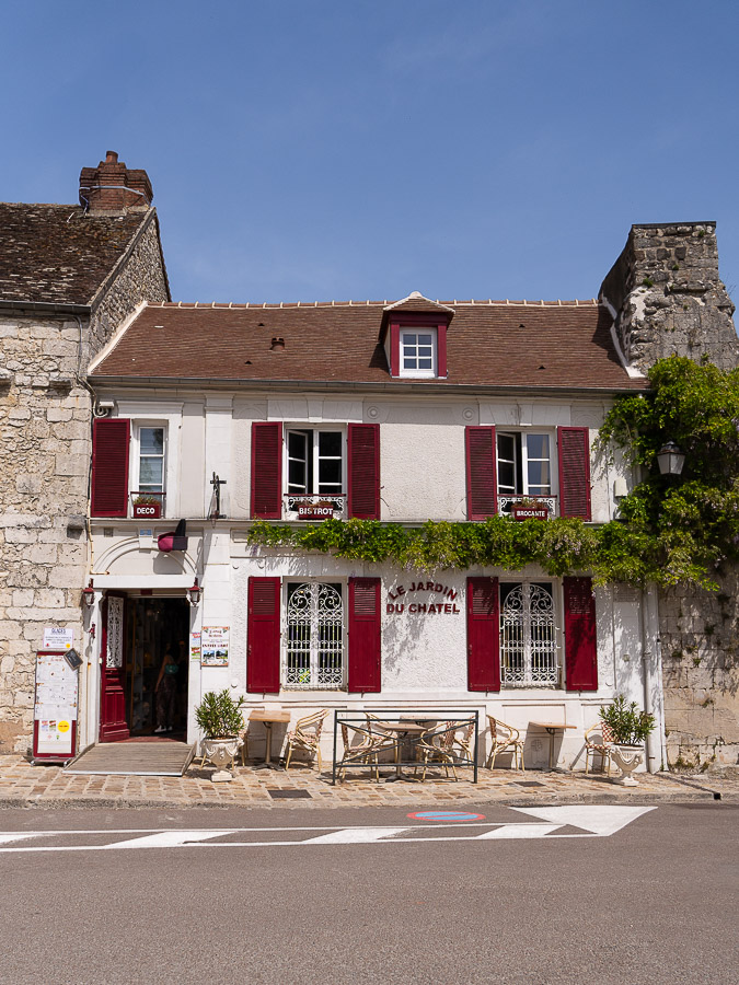 Maisons place du Châtel
