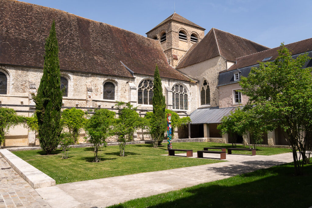 Prieuré Saint Ayoul cloître