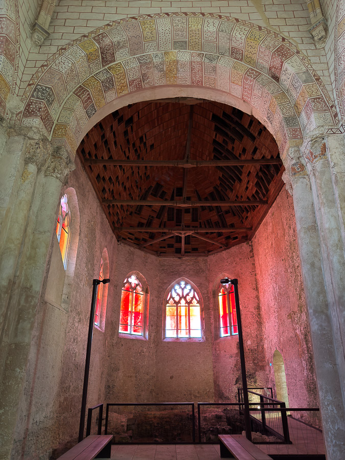 Prieuré Saint Ayoul intérieur Provins
