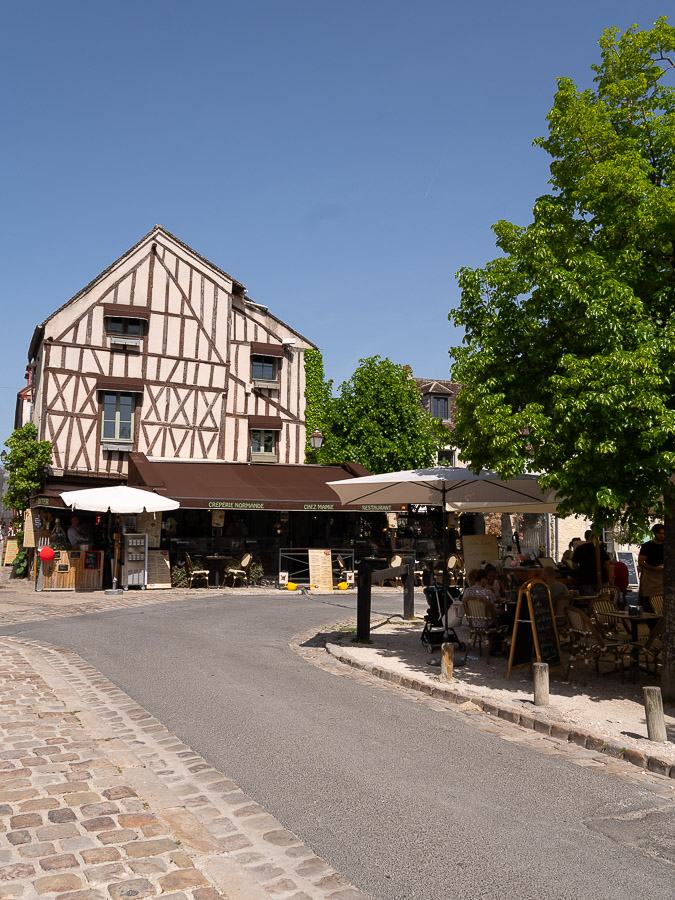 Provins Place du Châtel