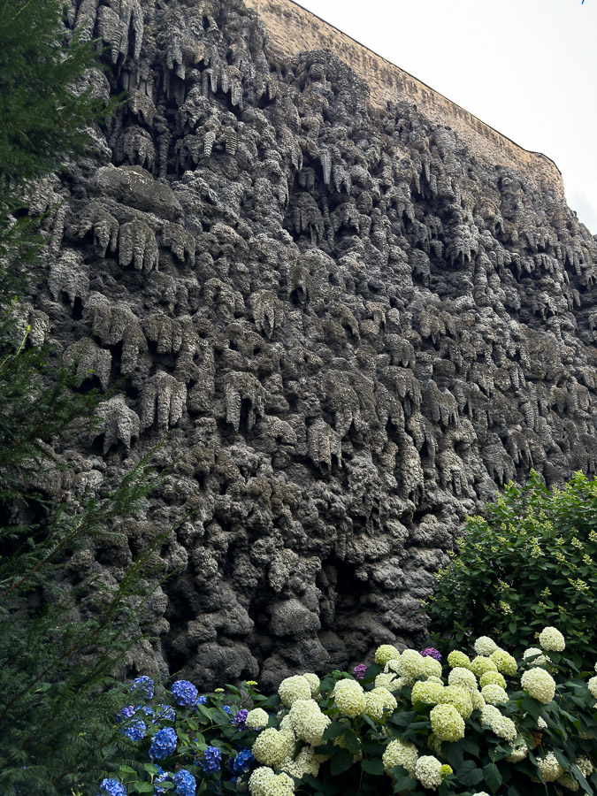 Dripstone wall Prague