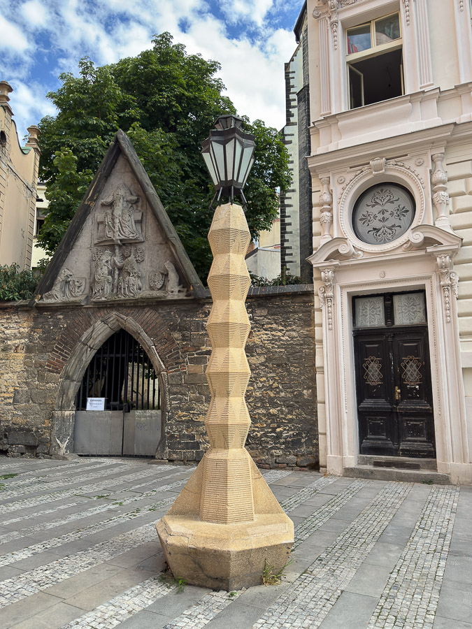 Lampadaire cubiste