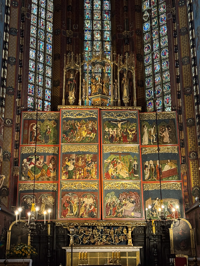Autel de la Basilique Sainte-Marie Cracovie