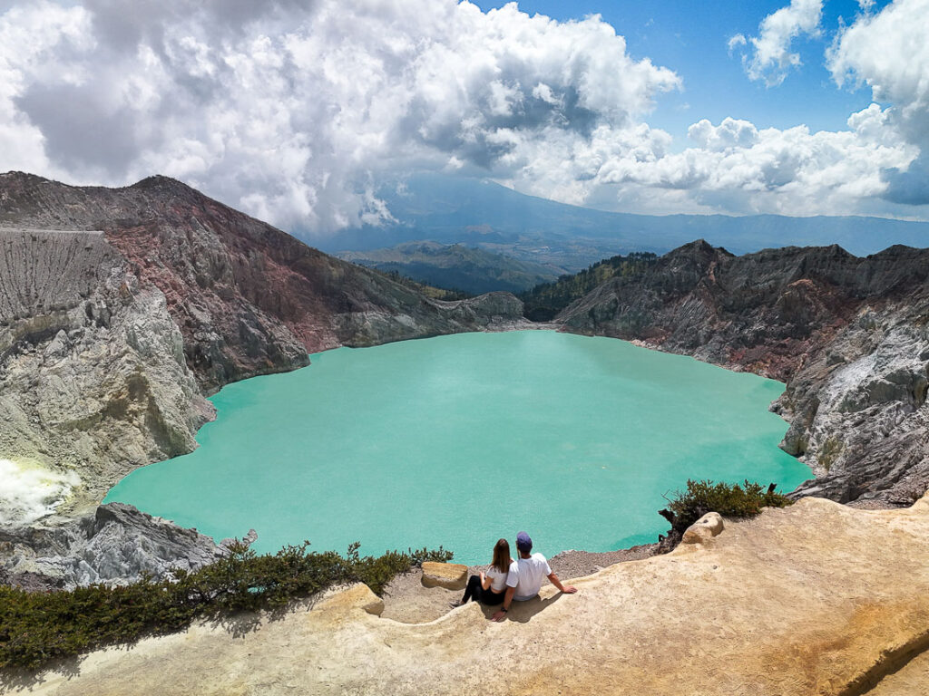 Julie et Paul-Louis Mont Ijen Cratère
