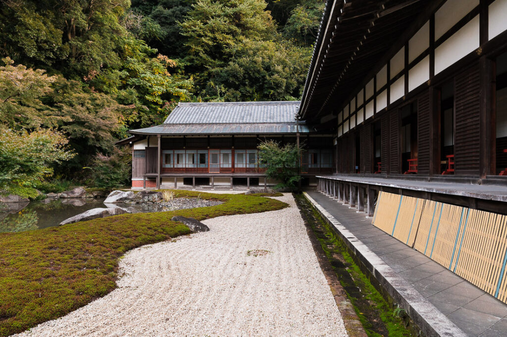 jardin zen à engaku-ji