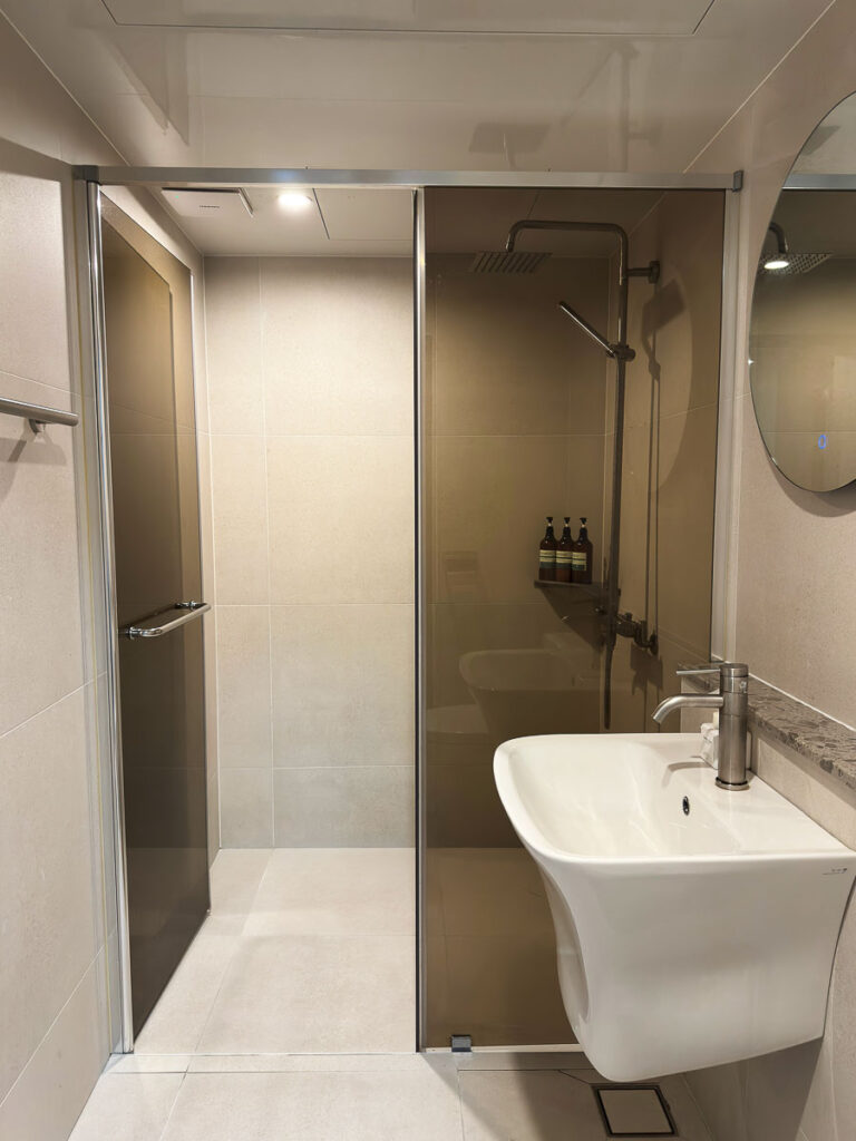 salle de bain du green b hotel de busan