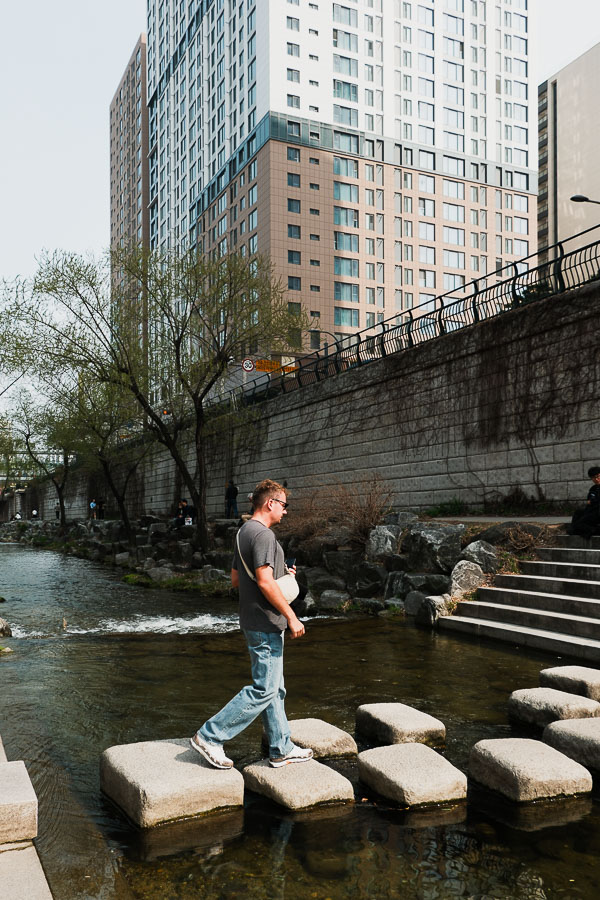Balade sur Cheonggyecheon