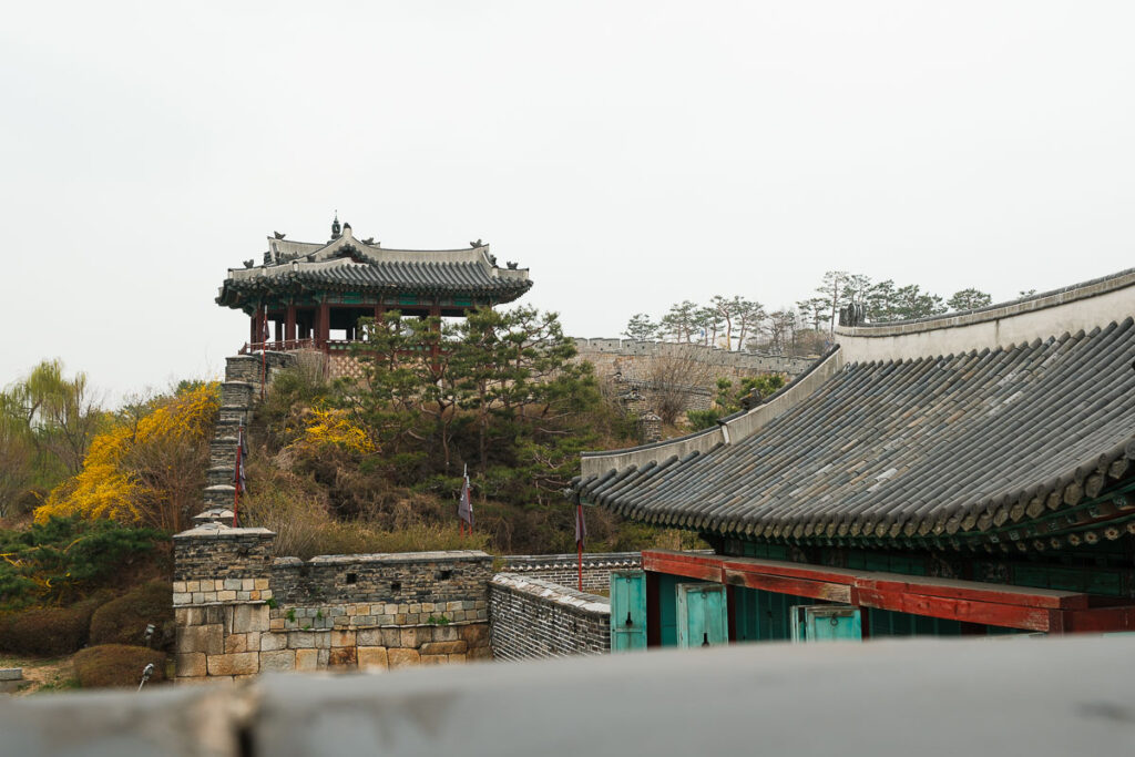 Rempart de la forteresse de Suwon