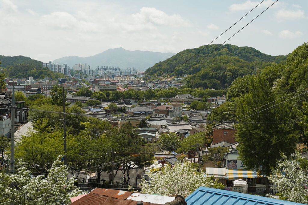 Vue depuis Jaman Mural Village