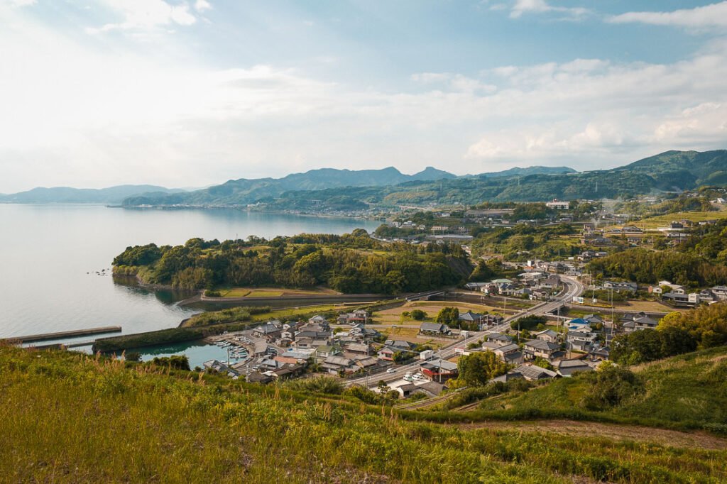 Rizières d'Enokushi et vue sur la mer