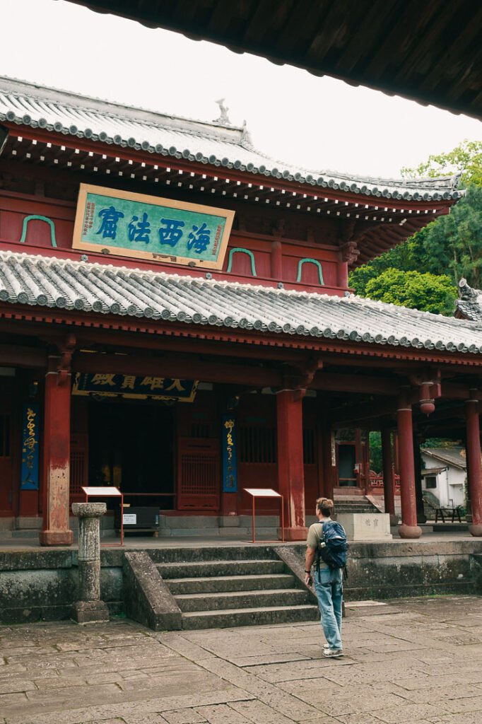 Paul-Louis dans le Sōfuku Temple