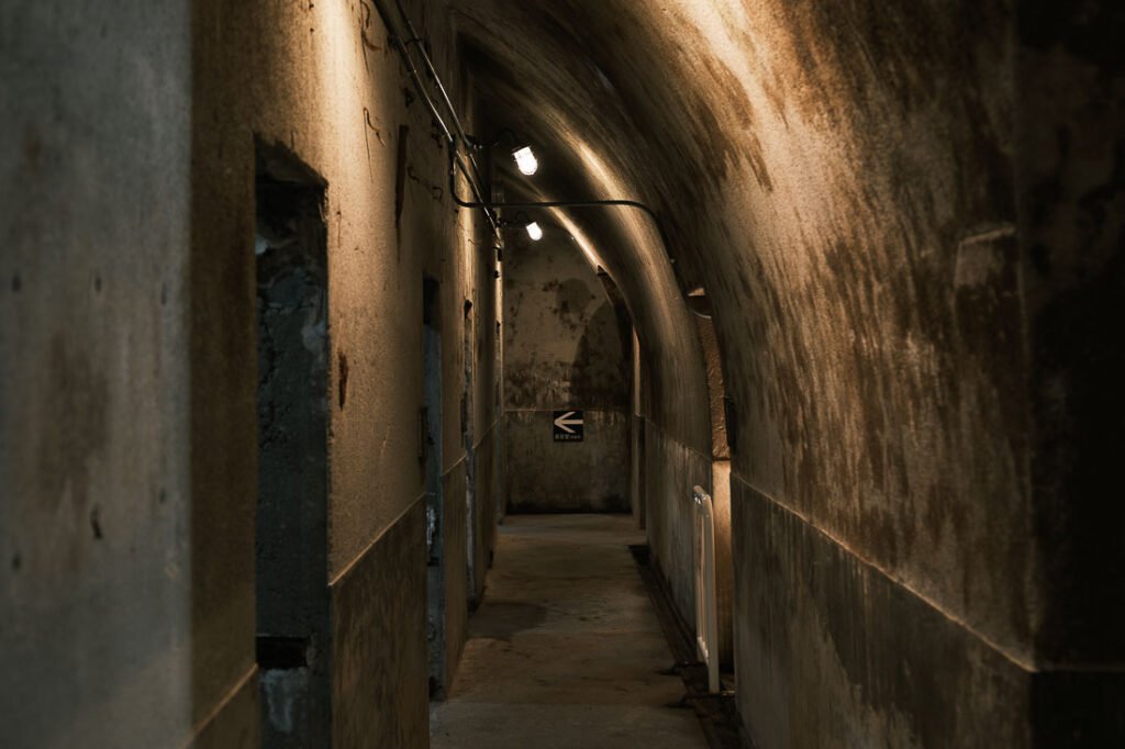 Intérieur d'un abri anti anomique à Nagasaki