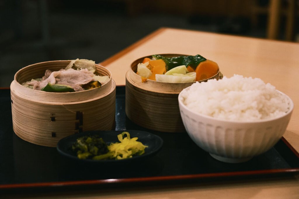Repas japonais au restaurant Musigamaya à Obama